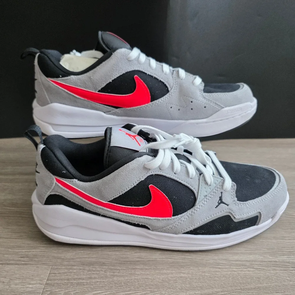 Jordan CMFT Era Wolf Grey Black Infrared HJ6777-006 Mens 11 Low Top Sneakers